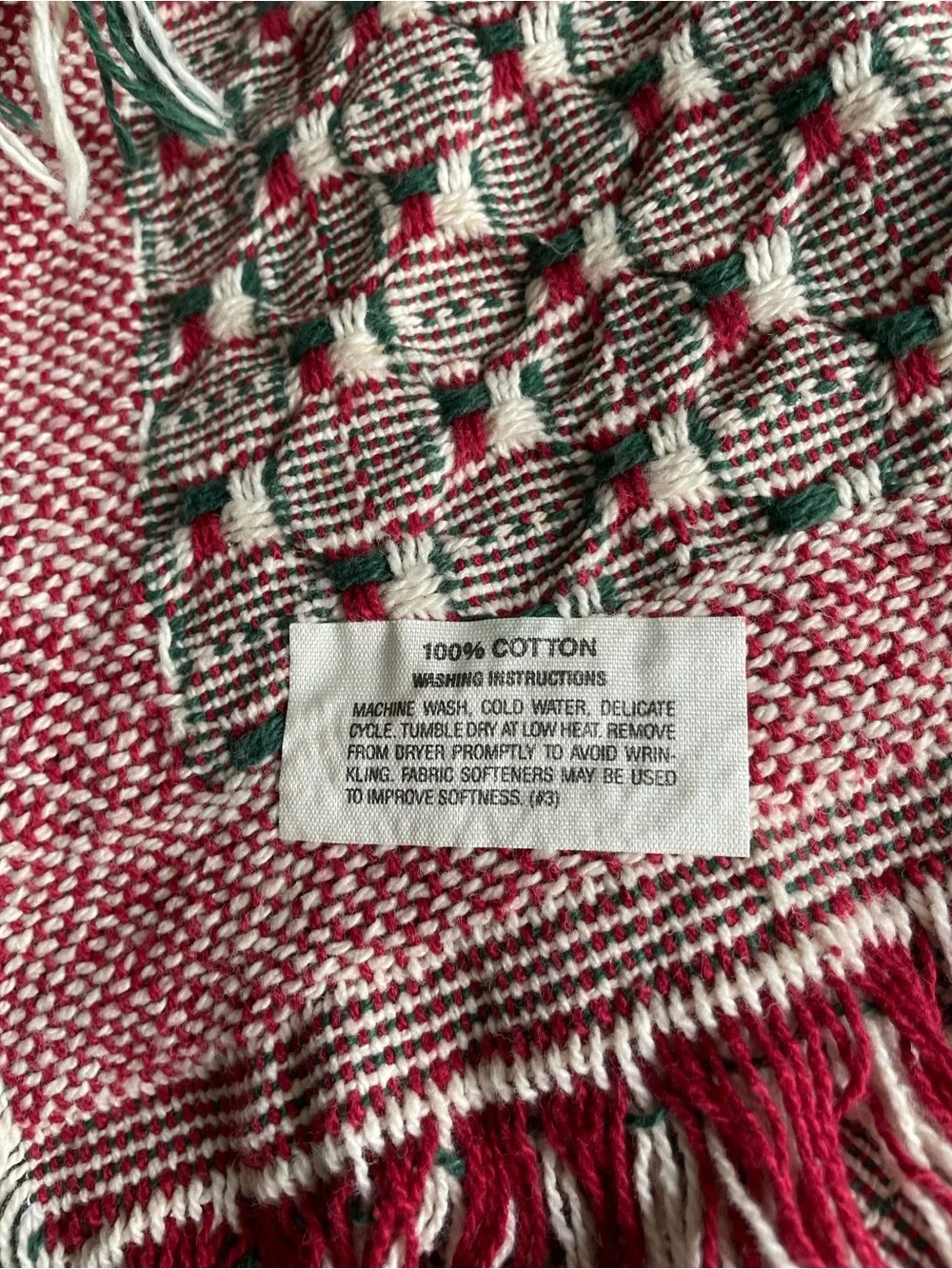 Holiday Tree Woven Throw Blanket - Green and Red